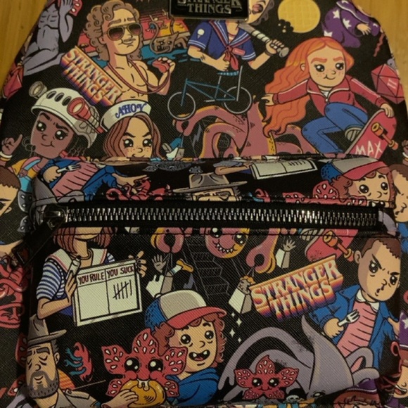 Stranger things bundle. - Picture 8 of 8